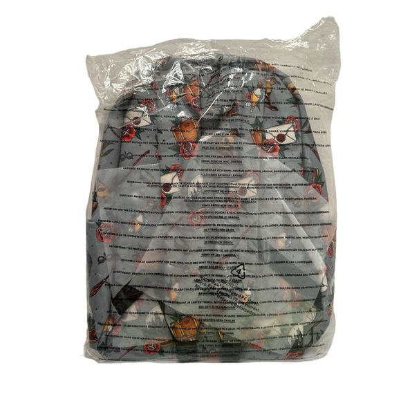 NEW Loungefly Universal Studios Harry Potter Relics Tattoo Canvas Backpack - Picture 4 of 4